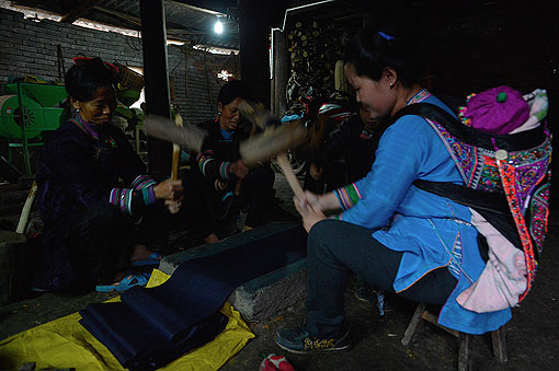 �����ĸ�Ů