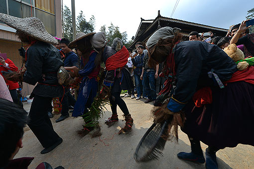 �ӽ����ġ�ӭ���š�