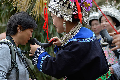 ���ӭ��ţ�Ǿ�