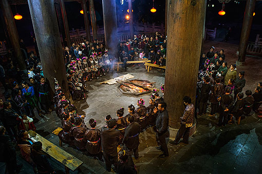 ��¥����