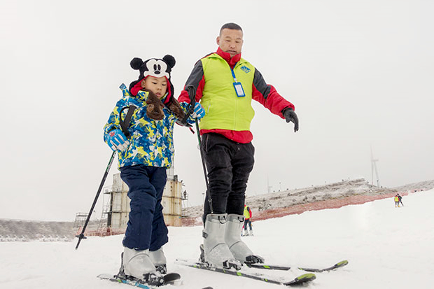 贵阳花溪高坡乡云顶滑雪场