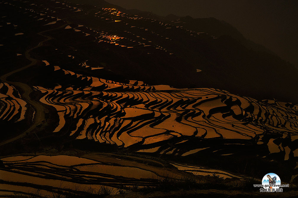 �Ӱ�����