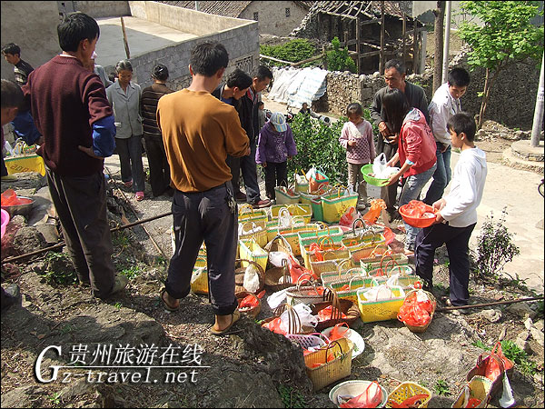 三月三祭山活动