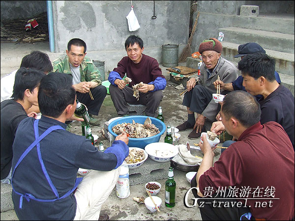 三月三祭山活动
