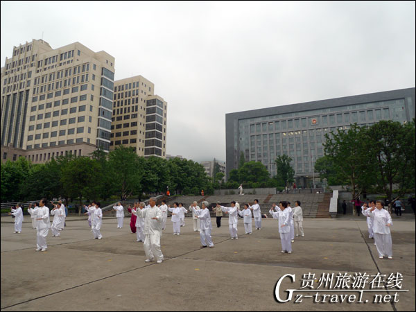 贵州省政府大院健身辅导站